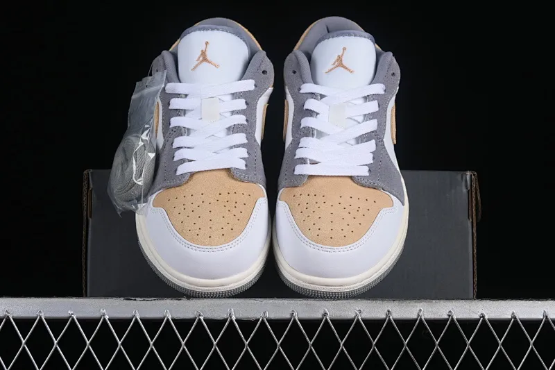 All categories Air Jordan Jordan series basketball shoes Air Jordan 1 Low Z version Air Jordan 1 Low AJ1 Joe 1 gray brown low-top cultural basketball shoes DC0774-189